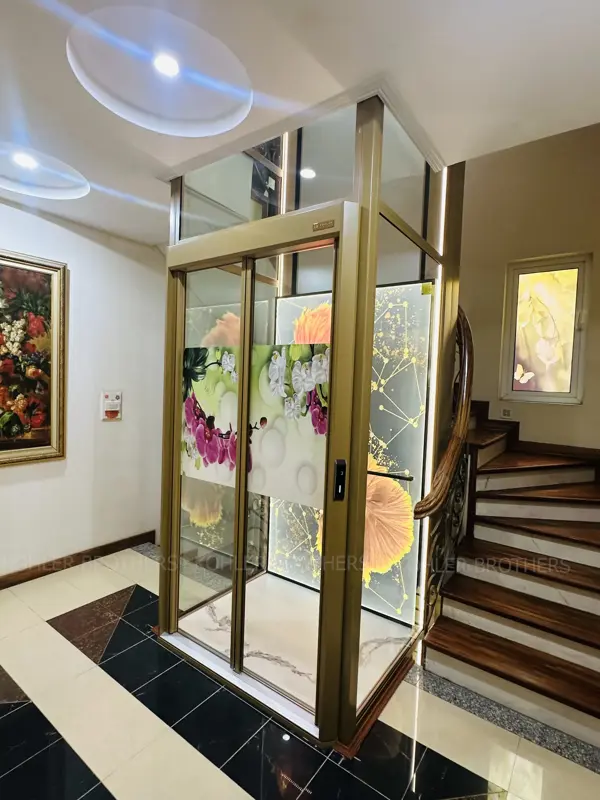 Thang máy gia đình chú Minh 